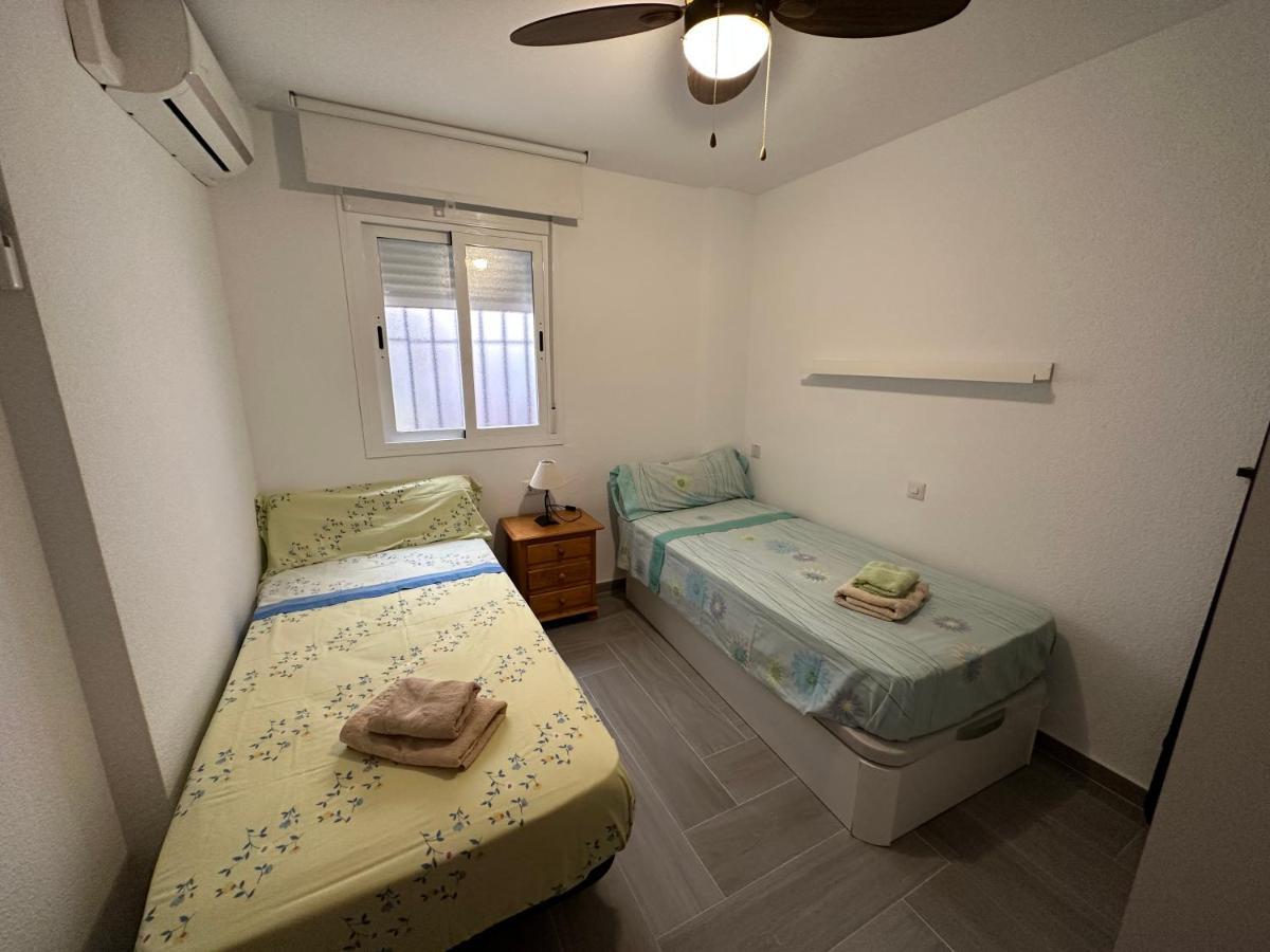 Gran apartamento céntrico y muy cerca de la playa Fuengirola Esterno foto