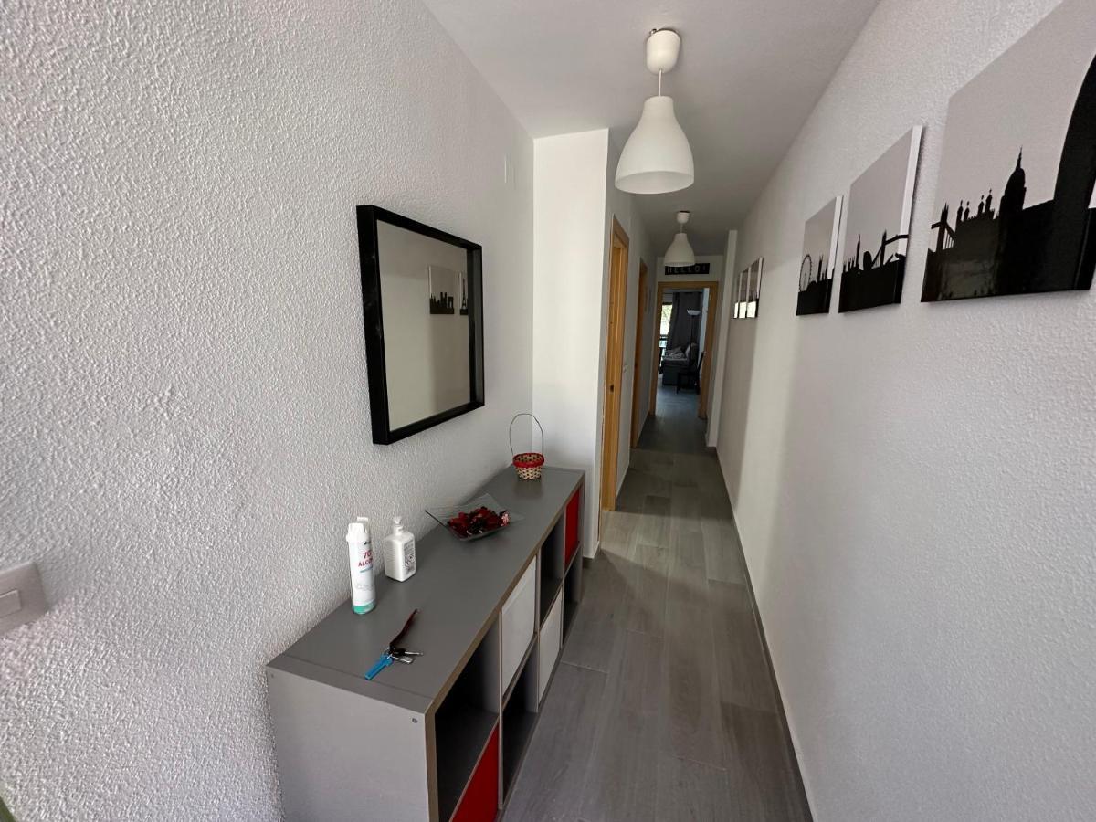 Gran apartamento céntrico y muy cerca de la playa Fuengirola Esterno foto