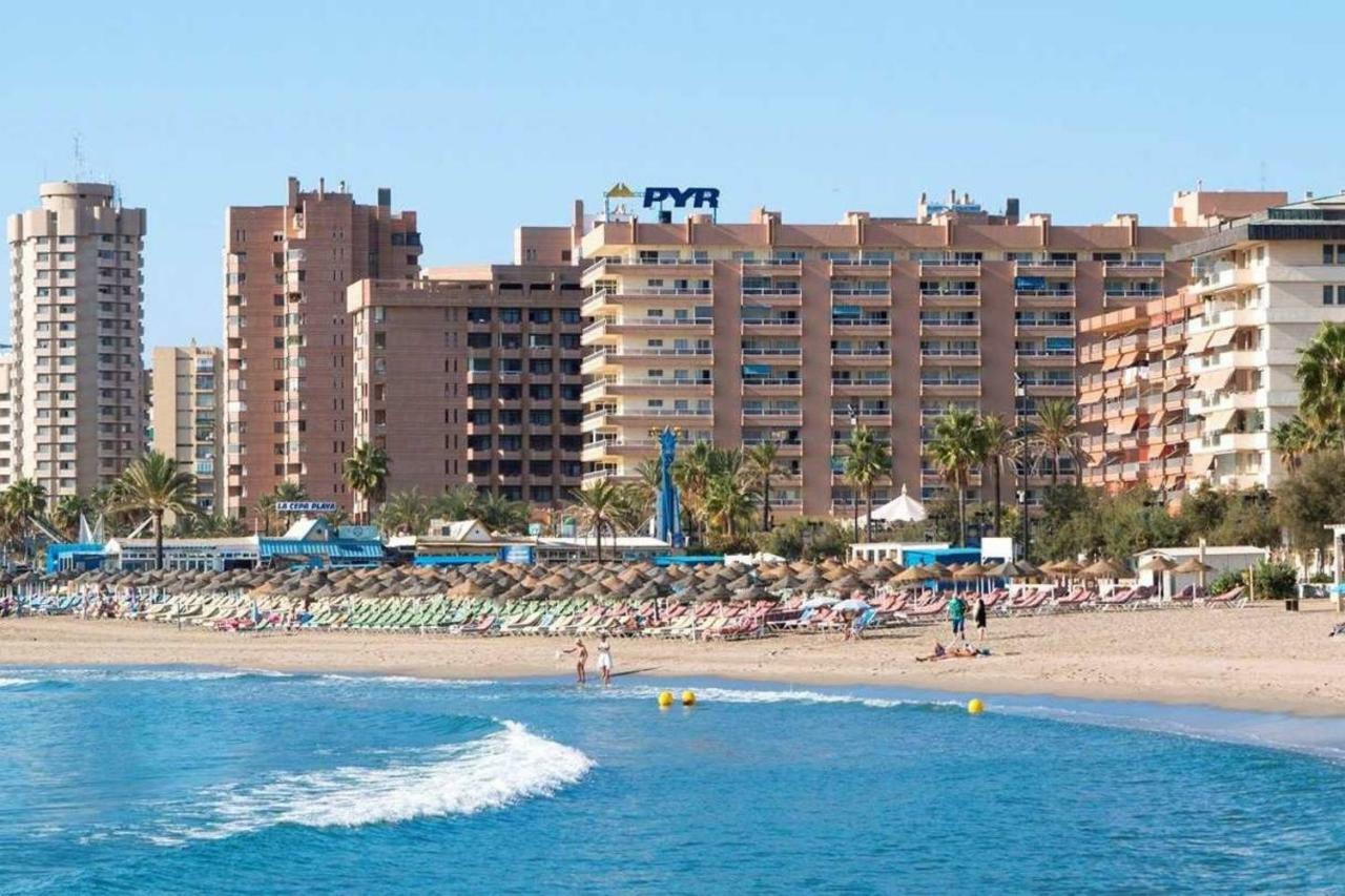 Gran apartamento céntrico y muy cerca de la playa Fuengirola Esterno foto